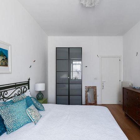 Casa Flo Con Terrazza E Ascensore Σαλέρνο Εξωτερικό φωτογραφία