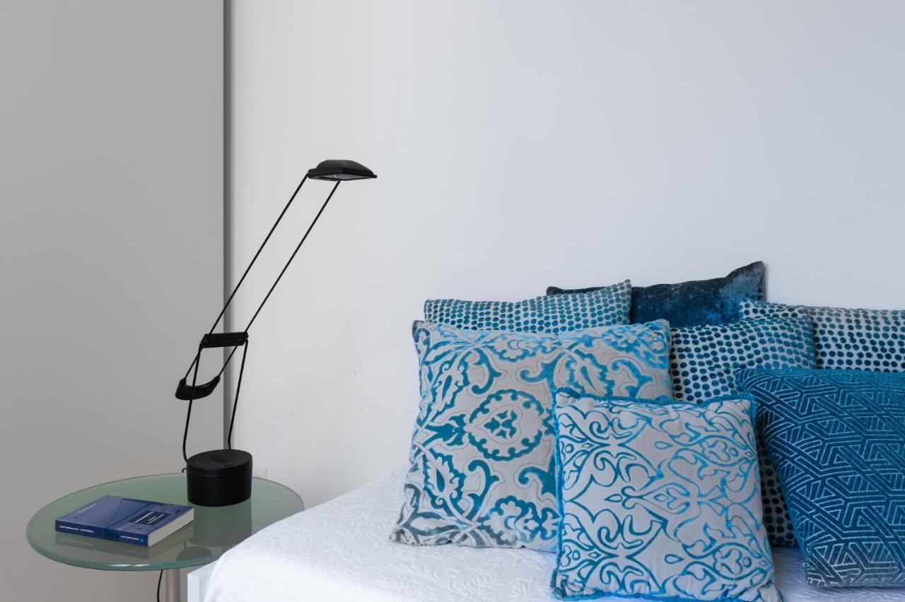 Casa Flo Con Terrazza E Ascensore Σαλέρνο Εξωτερικό φωτογραφία