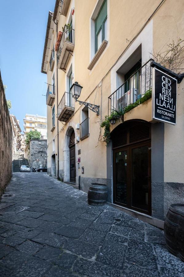 Casa Flo Con Terrazza E Ascensore Σαλέρνο Εξωτερικό φωτογραφία