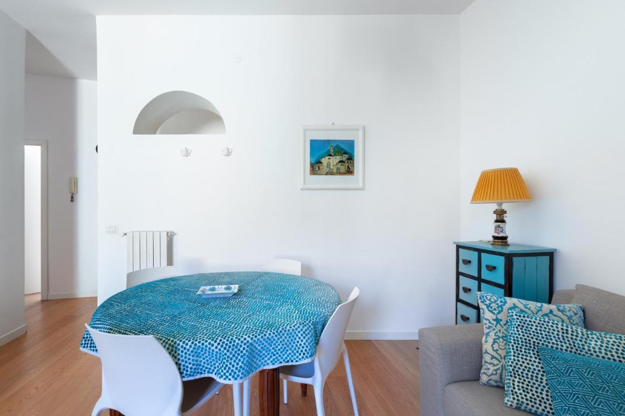 Casa Flo Con Terrazza E Ascensore Σαλέρνο Εξωτερικό φωτογραφία