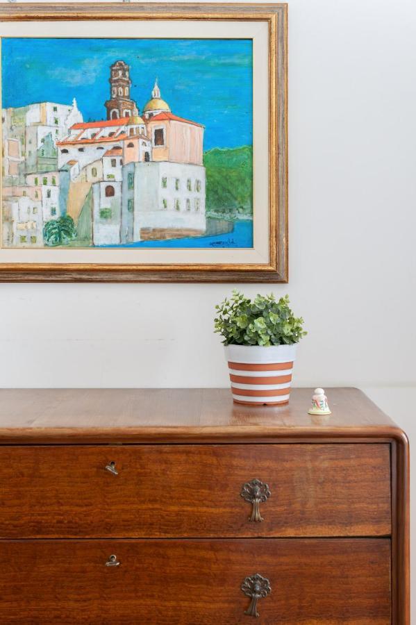 Casa Flo Con Terrazza E Ascensore Σαλέρνο Εξωτερικό φωτογραφία